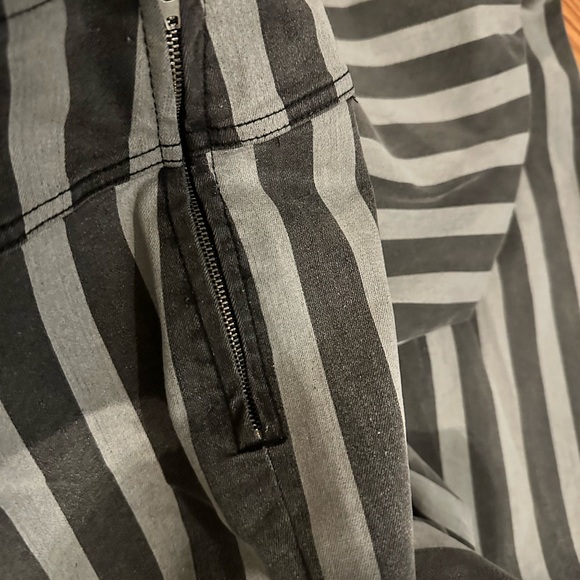 White Birch black and grey striped side zip flare jeans sz 2X - Picture 4 of 4